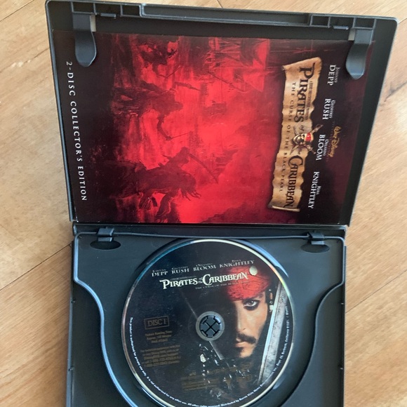 Pirates of the Caribbean 2-Disc collection DVD - Picture 3 of 4
